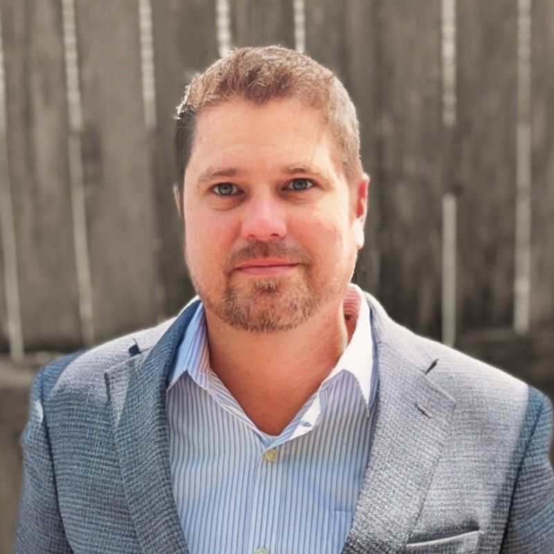 Tim Howell